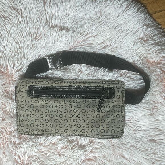 Clasic canvas messenger guess - Picture 3 of 7